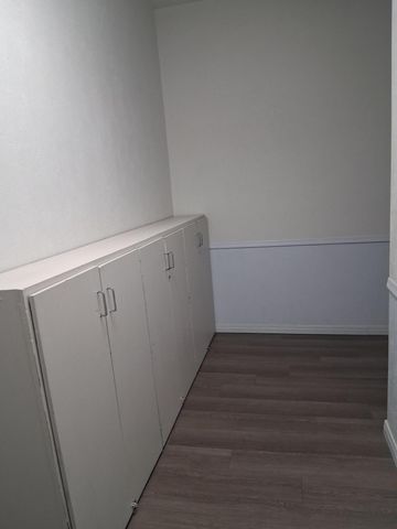 112 N Madison Avenue, Aurora, MO 65605