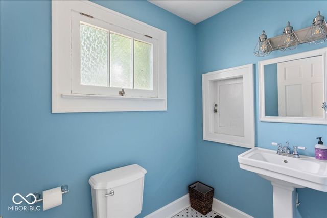 615 E 49th Street, Indianapolis, IN 46205