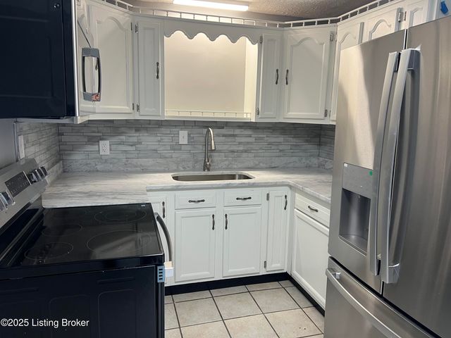 783 Browningtown Rd, Shepherdsville, KY 40165