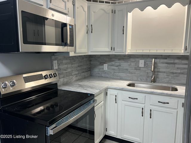 783 Browningtown Rd, Shepherdsville, KY 40165