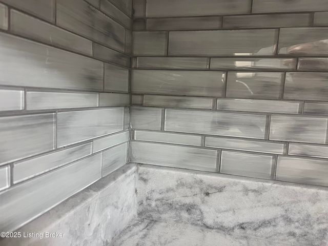 783 Browningtown Rd, Shepherdsville, KY 40165