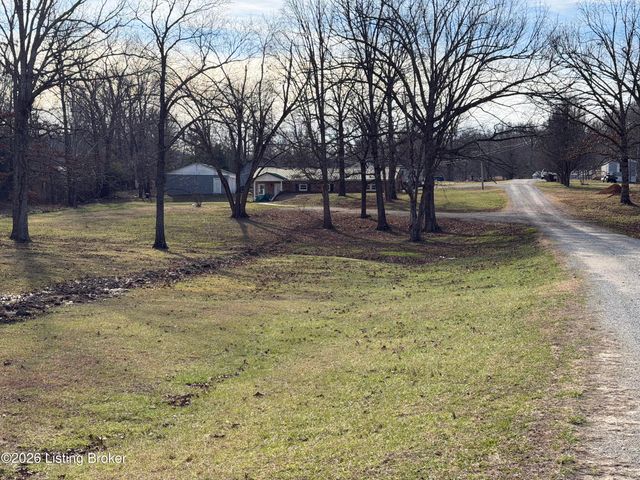 783 Browningtown Rd, Shepherdsville, KY 40165