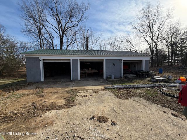 783 Browningtown Rd, Shepherdsville, KY 40165
