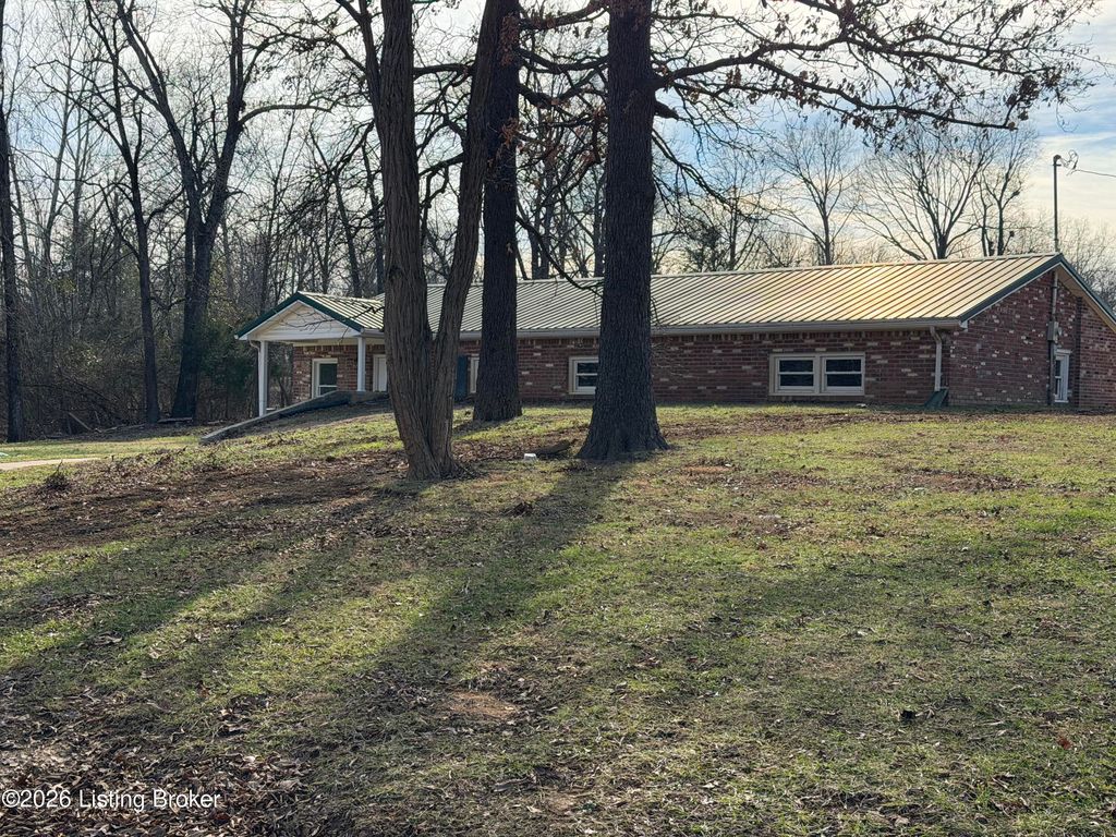783 Browningtown Rd, Shepherdsville, KY 40165