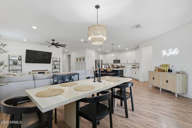 3406 W DUNBAR Drive, Phoenix, AZ 85041