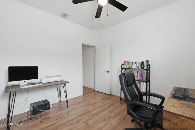 3406 W DUNBAR Drive, Phoenix, AZ 85041