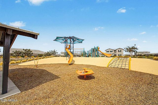 2760 W STRADLING Avenue, Apache Junction, AZ 85120