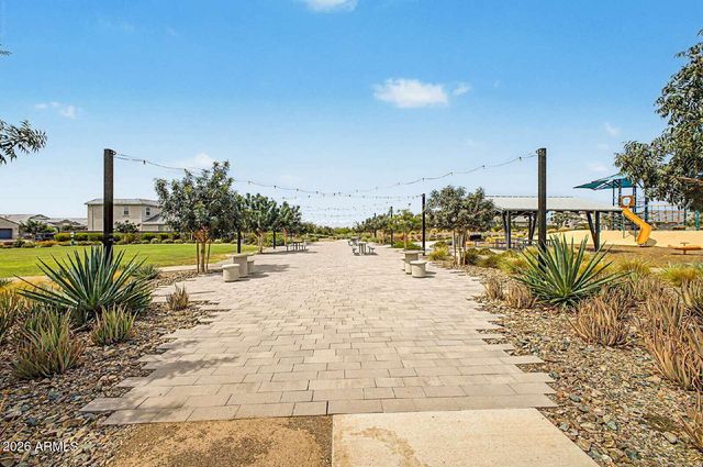 2760 W STRADLING Avenue, Apache Junction, AZ 85120