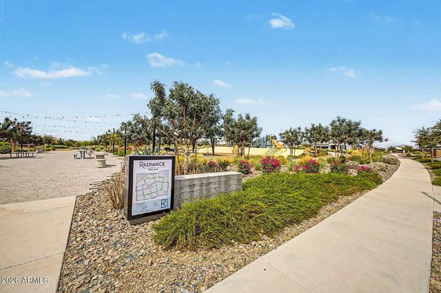 2760 W STRADLING Avenue, Apache Junction, AZ 85120