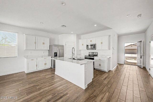 2760 W STRADLING Avenue, Apache Junction, AZ 85120