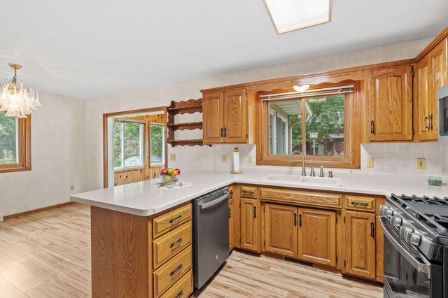 809 3rd Avenue N, Sartell, MN 56377