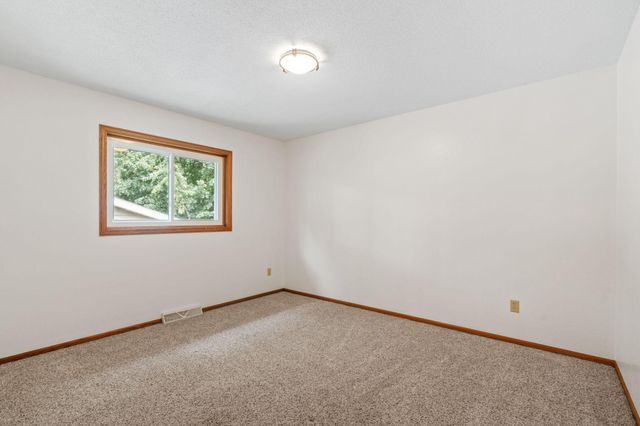 809 3rd Avenue N, Sartell, MN 56377