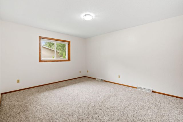 809 3rd Avenue N, Sartell, MN 56377