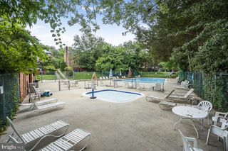 10419 COURTHOUSE DR, Fairfax, VA 22030