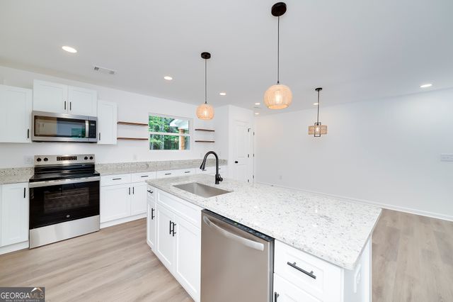 548 Barnesville Road, Griffin, GA 30224