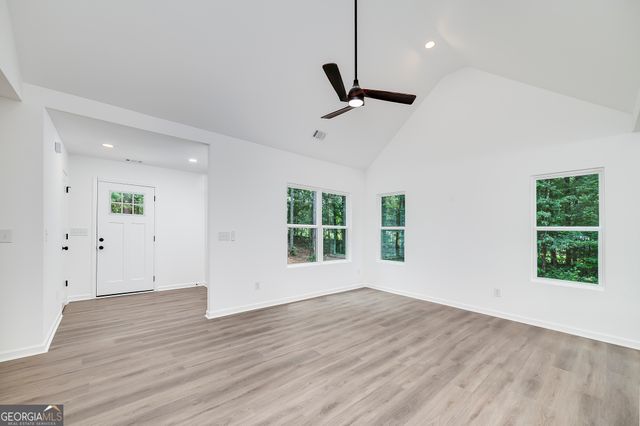 548 Barnesville Road, Griffin, GA 30224