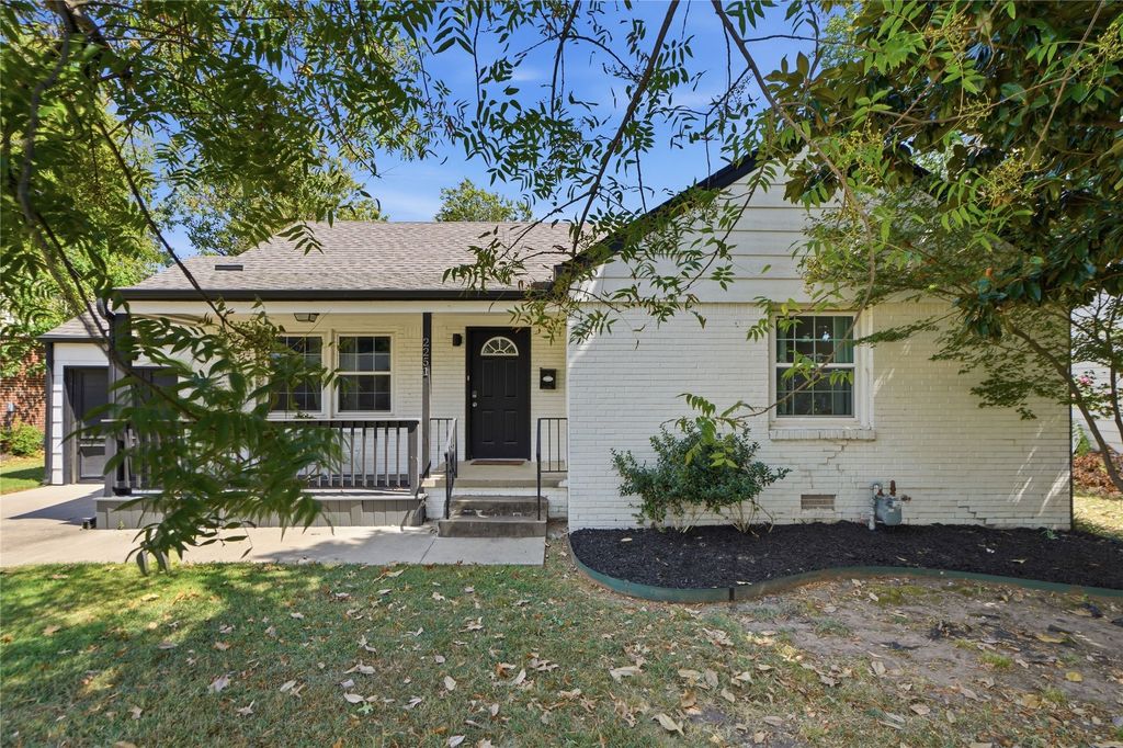 2251 S Delaware Court, Tulsa, OK 74114
