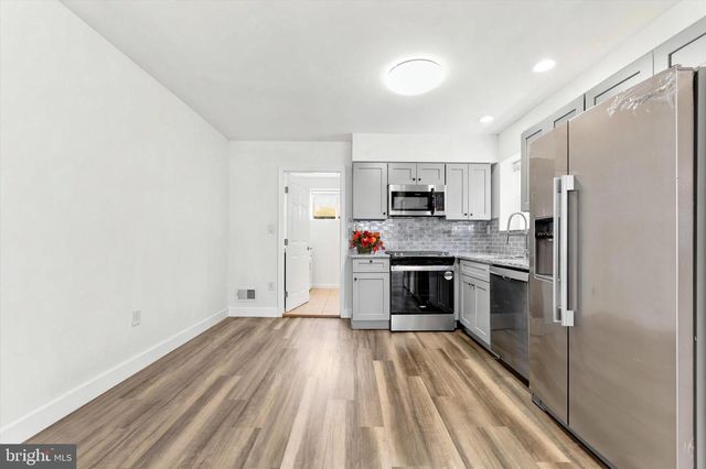 601 WATKINS ST, Philadelphia, PA 19148