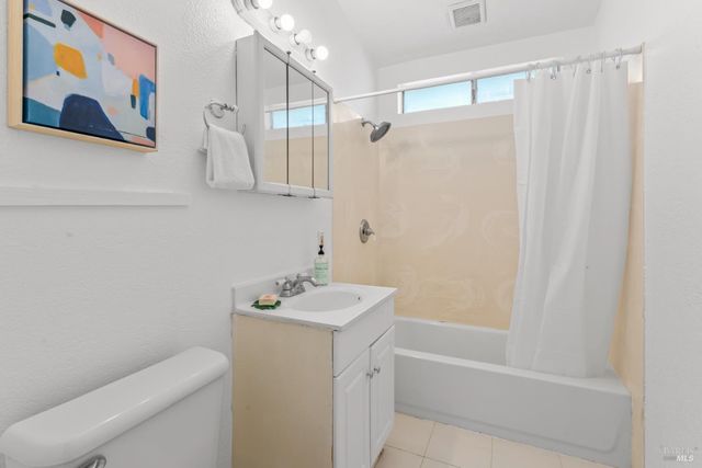 246 Jordan St, Vallejo, CA 94591