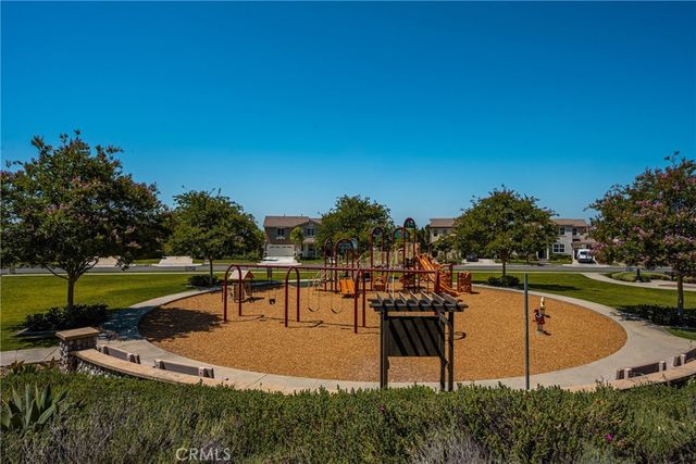 705 E Lemon Swirl, Azusa, CA 91702
