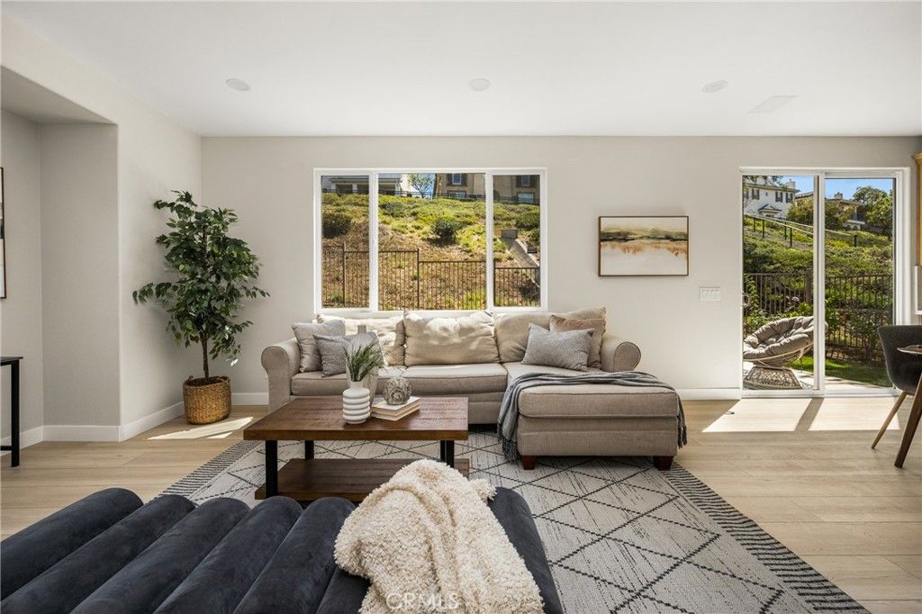 Image 20 of property listing at 705 E Lemon Swirl, Azusa, CA 91702