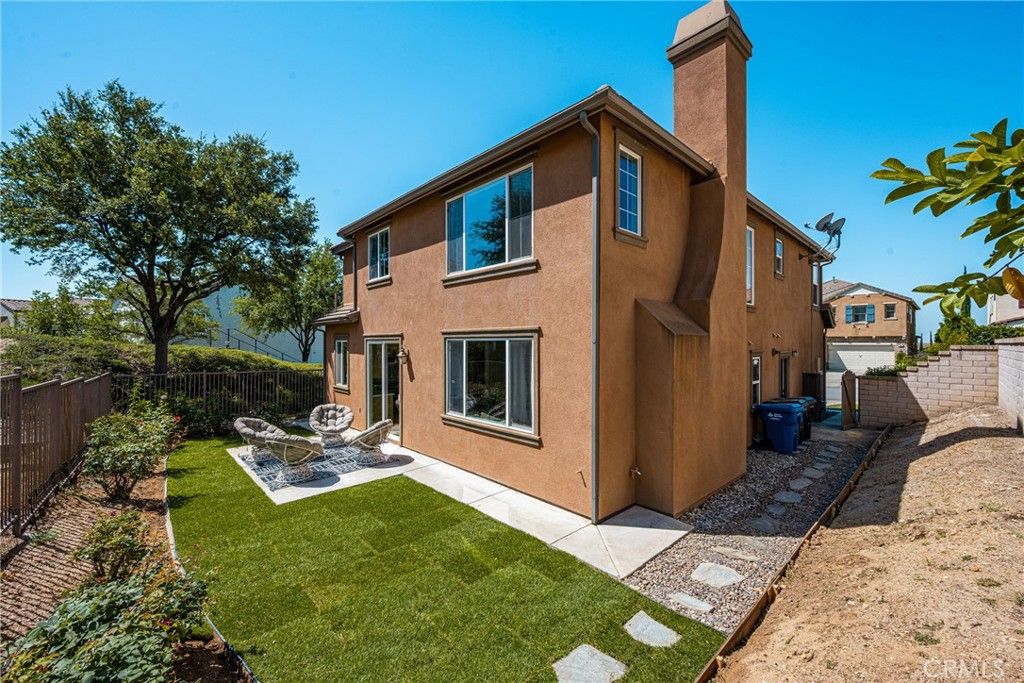 Image 35 of property listing at 705 E Lemon Swirl, Azusa, CA 91702