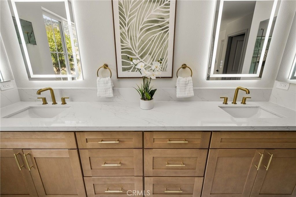 Image 49 of property listing at 705 E Lemon Swirl, Azusa, CA 91702