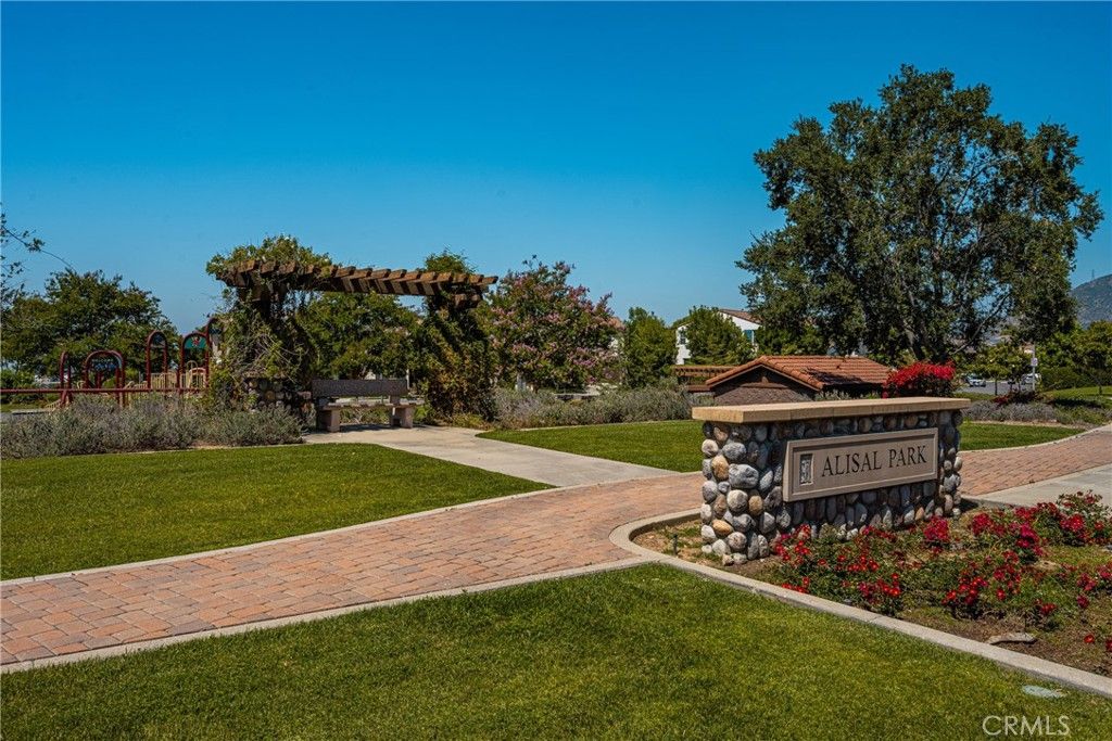 Image 61 of property listing at 705 E Lemon Swirl, Azusa, CA 91702