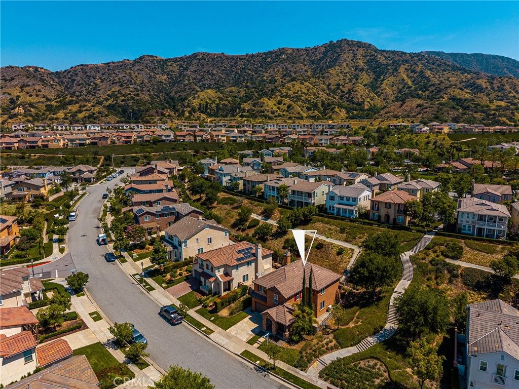 Image 71 of property listing at 705 E Lemon Swirl, Azusa, CA 91702