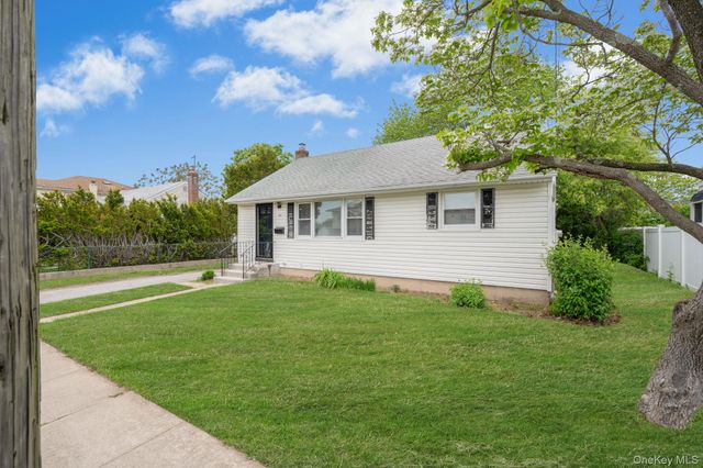 202 Nevada Street, Hicksville, NY 11801