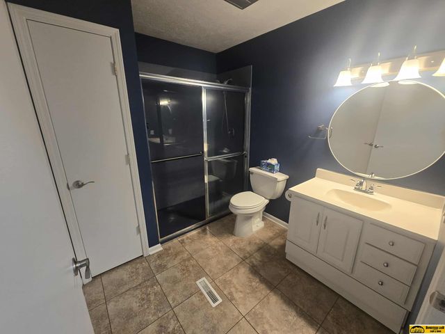 3807 Sweetbriar Lane, Lincoln, NE 68516