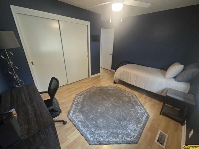 3807 Sweetbriar Lane, Lincoln, NE 68516