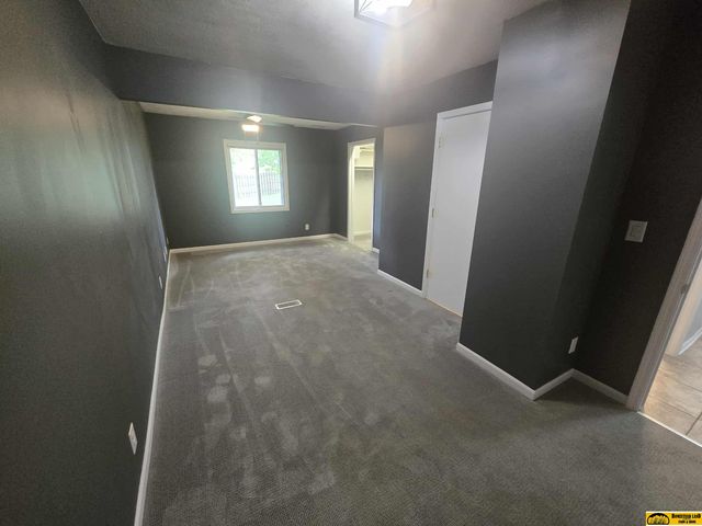 3807 Sweetbriar Lane, Lincoln, NE 68516