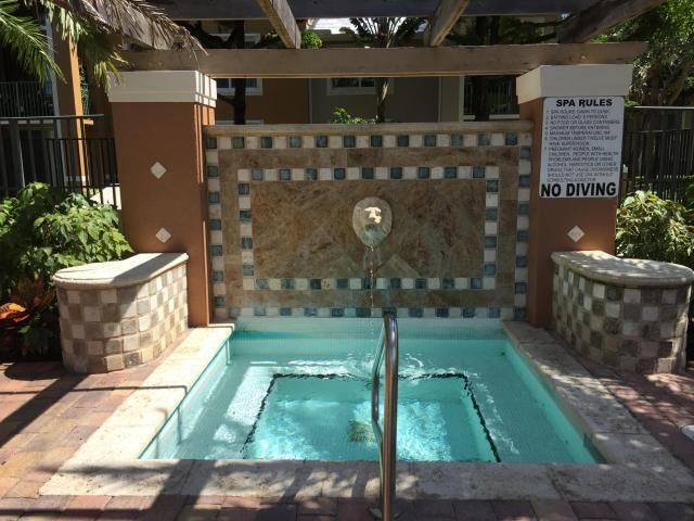 7880 Sonoma Springs Circle 203, Lake Worth, FL 33463