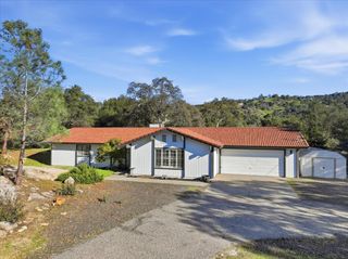 31083 Moccassin Court, Coarsegold, CA 93614