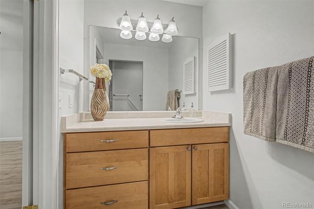 14305 E Marina Drive B, Aurora, CO 80014