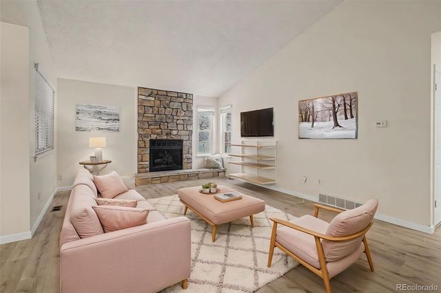 14305 E Marina Drive B, Aurora, CO 80014