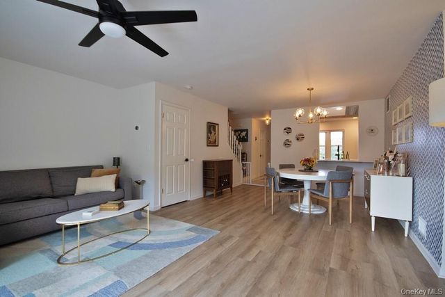 104 Mallard Way, Peekskill, NY 10566