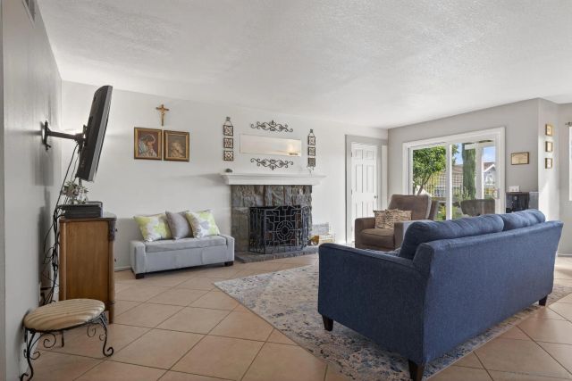 800 Calle Higuera, Camarillo, CA 93010