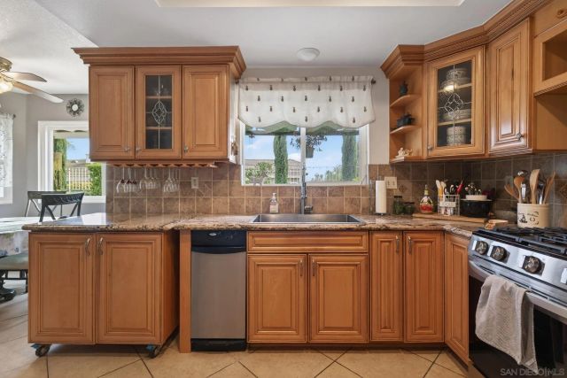 800 Calle Higuera, Camarillo, CA 93010