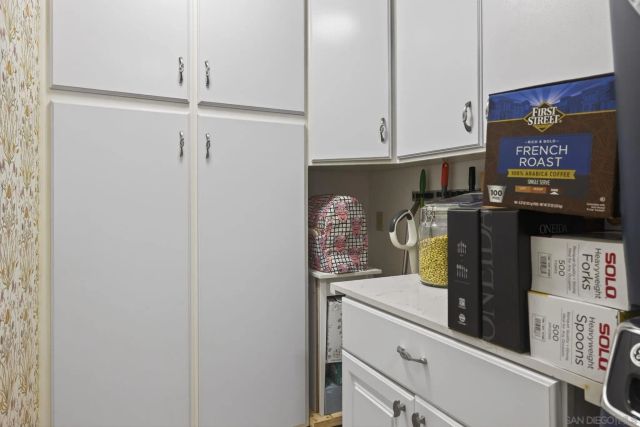 800 Calle Higuera, Camarillo, CA 93010