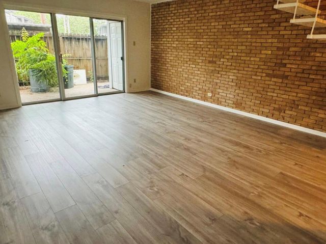 7841 Rue Saint Cyr Street 45, Houston, TX 77074