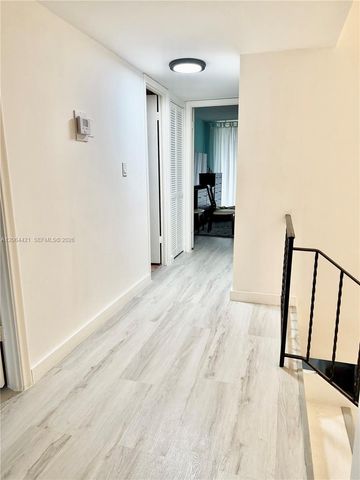2203 NE 7th Street 14, Hallandale Beach, FL 33009