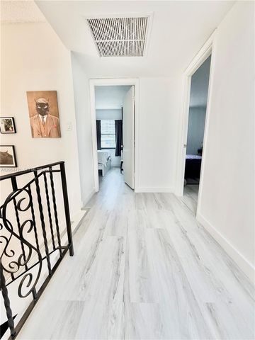 2203 NE 7th Street 14, Hallandale Beach, FL 33009