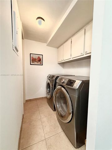 2203 NE 7th Street 14, Hallandale Beach, FL 33009