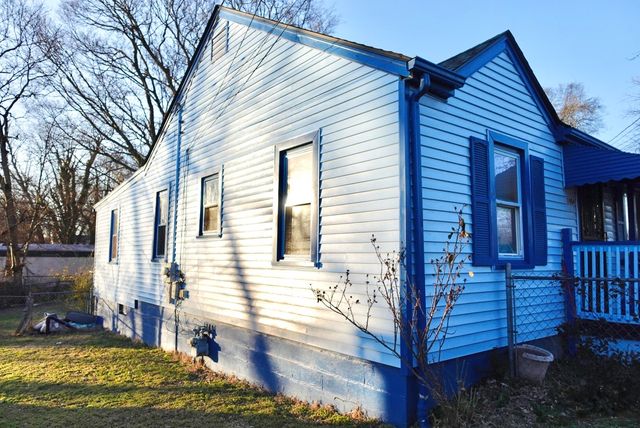 1904 Cherry St, Columbia, TN 38401