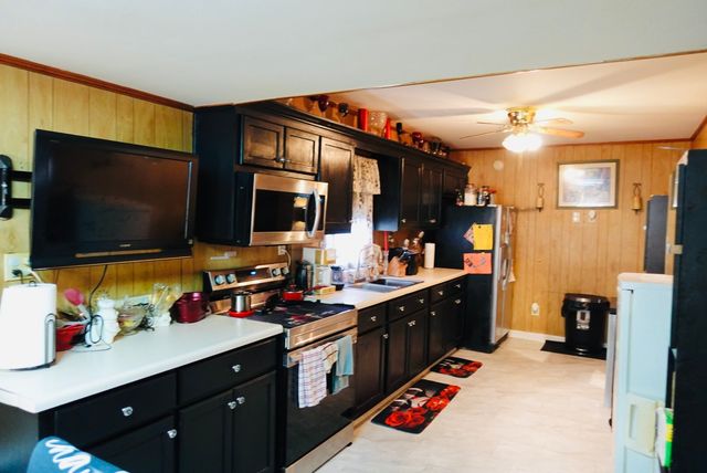 1904 Cherry St, Columbia, TN 38401