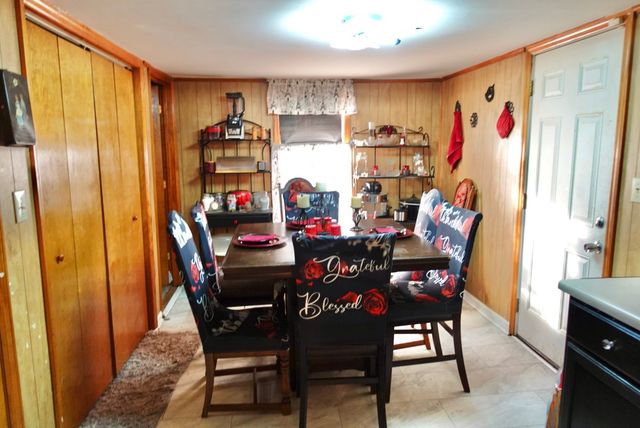 1904 Cherry St, Columbia, TN 38401