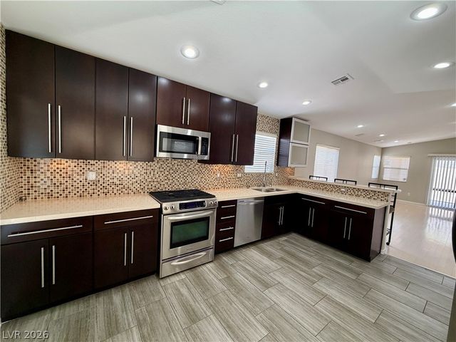 276 Heatherstone Street, Henderson, NV 89052