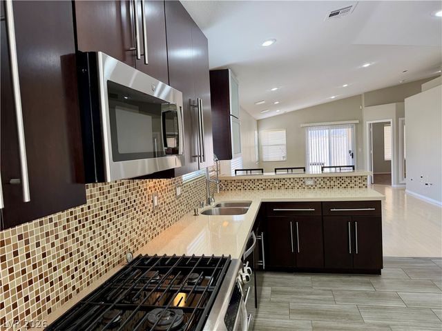 276 Heatherstone Street, Henderson, NV 89052